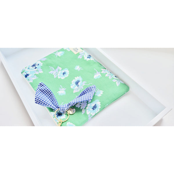 Magnolia Zipper Pouch
